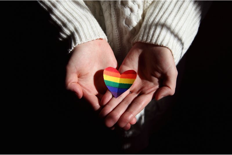 Pride-Day-Bandera-Arcoiris-Heart